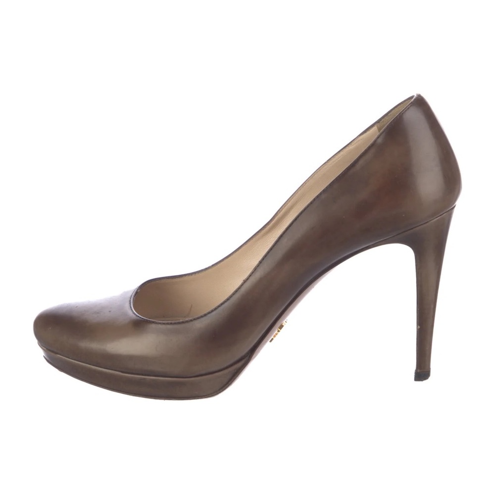 Authentic Prada heels - Picture 3 of 15